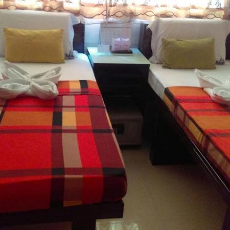 London Guest Guest House Гонконг Экстерьер фото