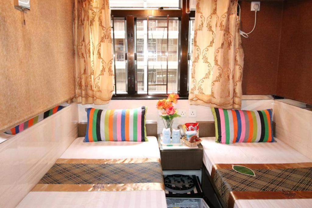 London Guest Guest House Гонконг Экстерьер фото